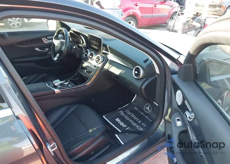 2016 Mercedes-Benz C 300 4Matic/Luxury 4Matic/Sport 4Matic from USA, damaged, VIN 55SWF4KB1GU155147